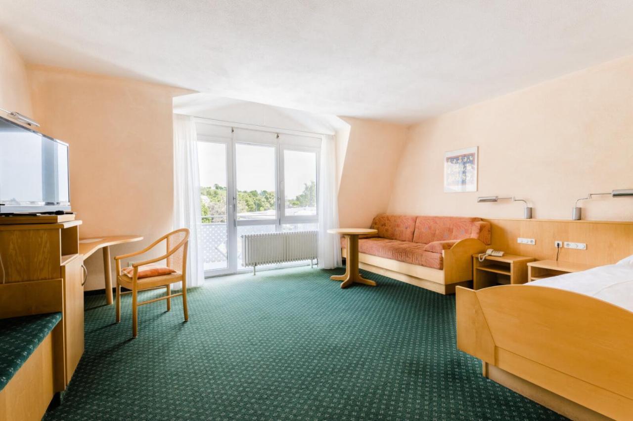 Bike- Und Ferienhotel Freiburg Merzhausen Exteriör bild