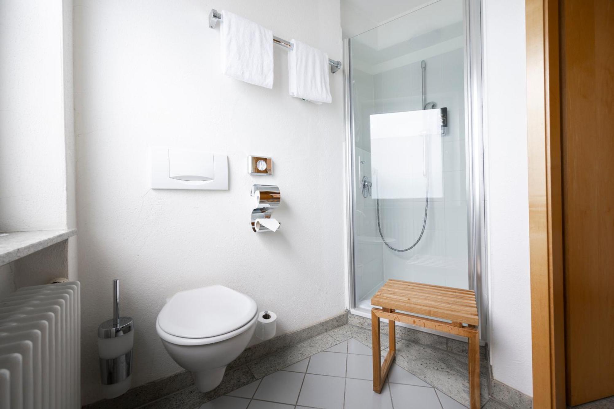 Bike- Und Ferienhotel Freiburg Merzhausen Rum bild