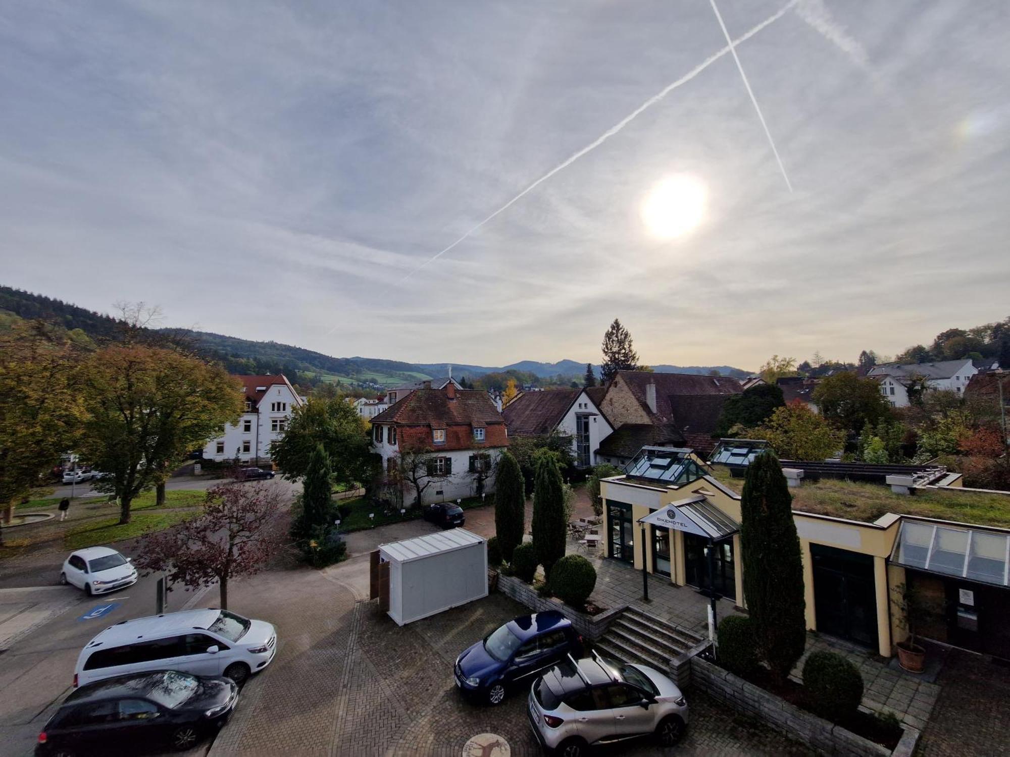 Bike- Und Ferienhotel Freiburg Merzhausen Exteriör bild